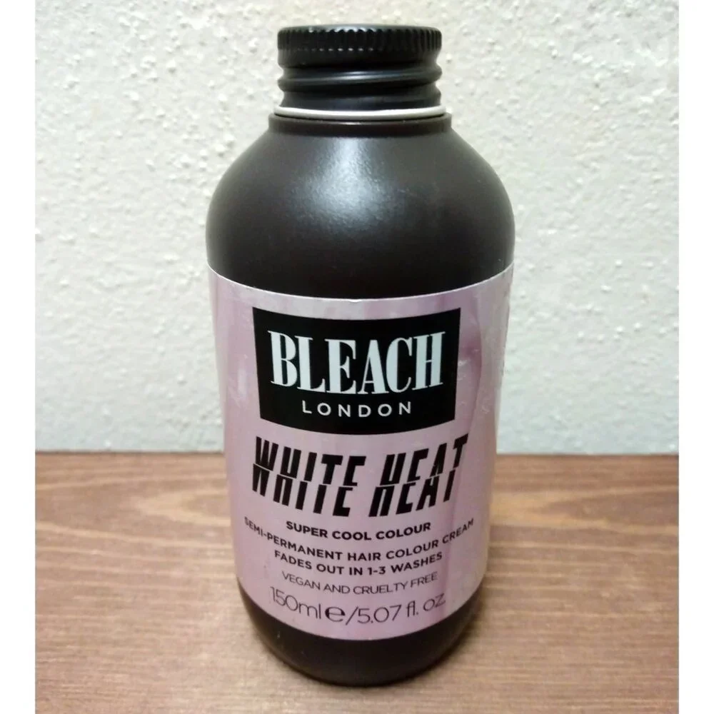 BLEACH London Pearlescent Vegan Moisturizing Conditioner 250ml with FREE Color!